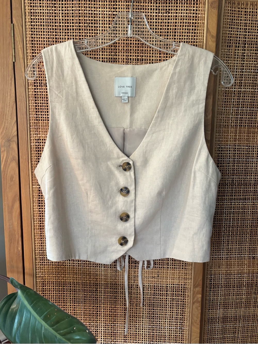 Love Tree Beige Linen-Blend Crop Vest